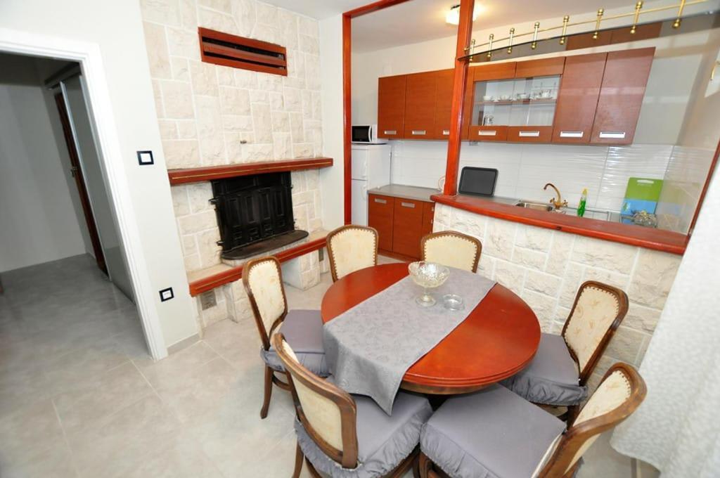 Apartments Gabi Omiš Dış mekan fotoğraf