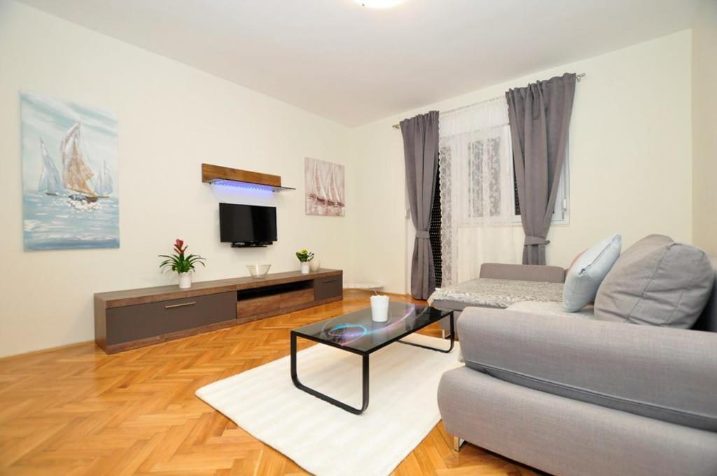 Apartments Gabi Omiš Dış mekan fotoğraf